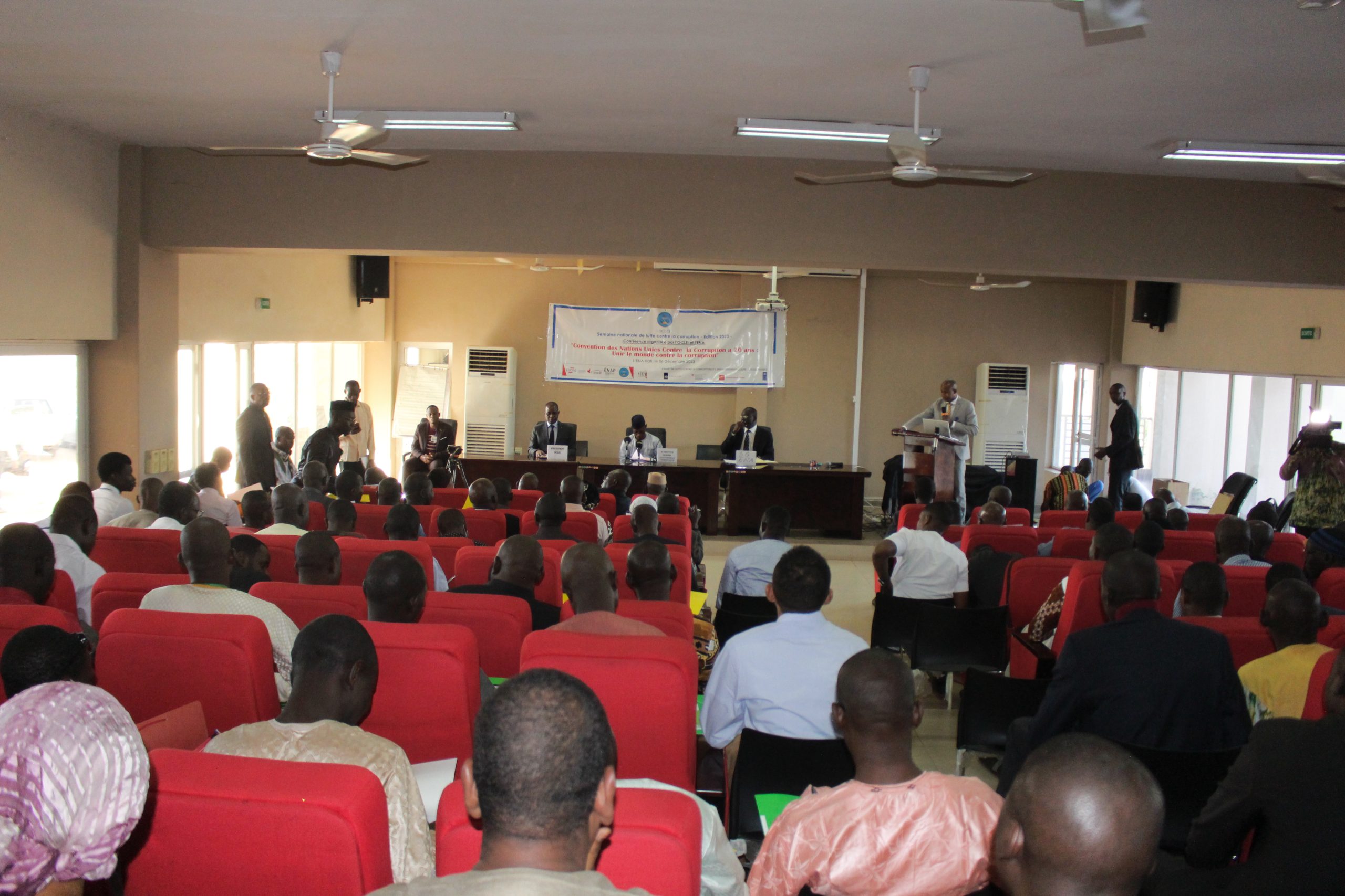 Semaine nationale de lutte contre la corruption et l’enrichissement illicite : La présentation et la diffusion de la convention des nations unies contre la corruption à l’administration, aux formateurs et aux élèves fonctionnaires de l’ENA.